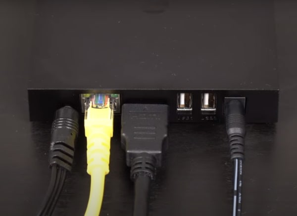 Beebox подключается к телевизору через HDMI или композитный вход